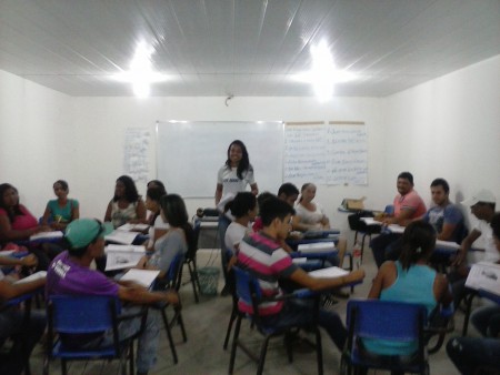 Turma de Auxiliar de Pessoal com a instrutora Camila Batista (Sest-Senat)